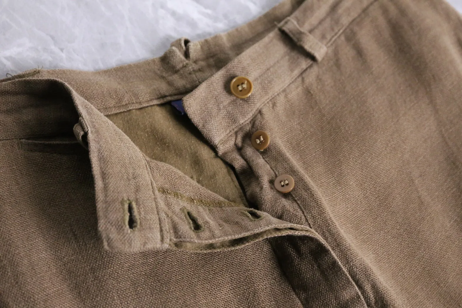 brown linen no-tuck trousers