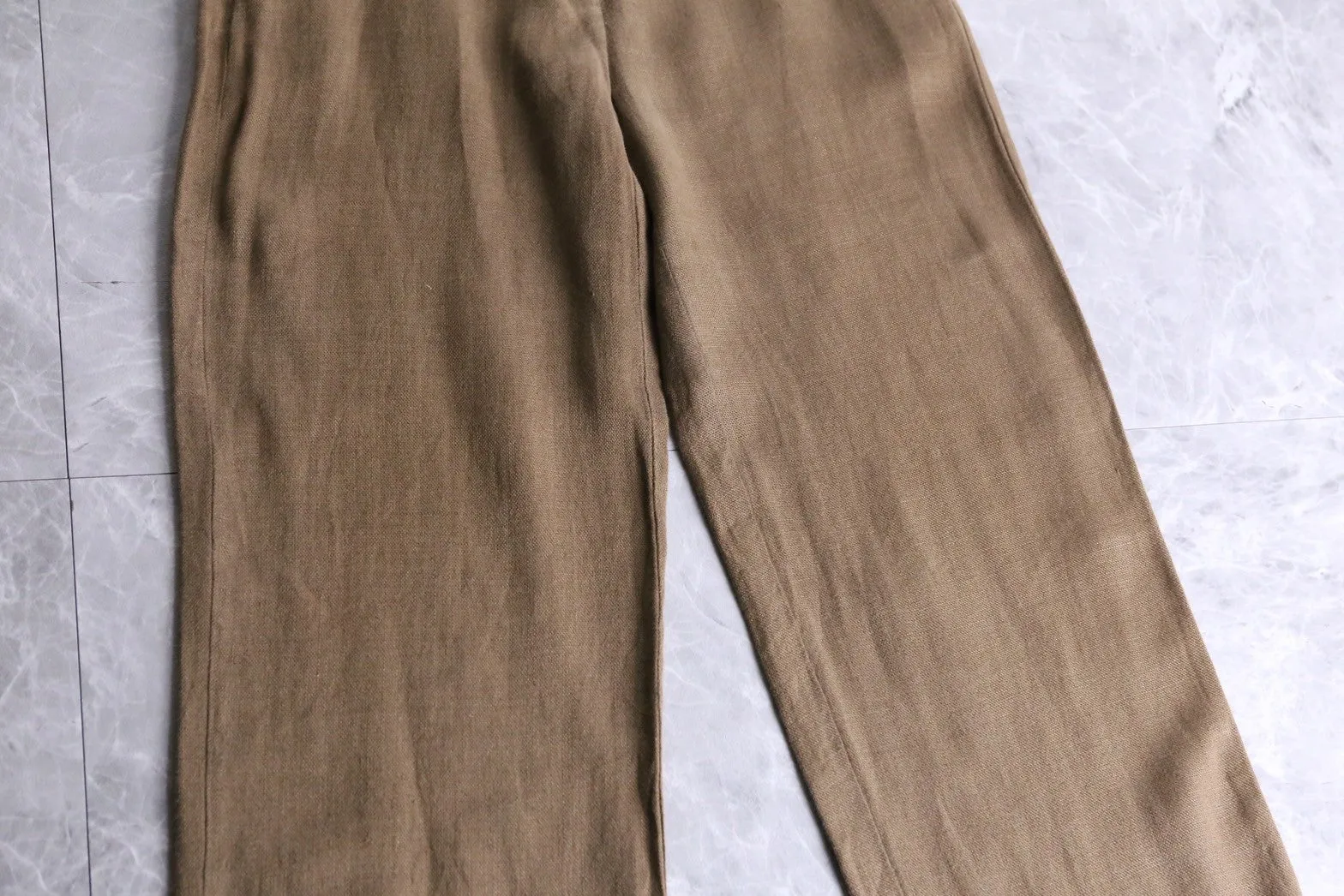 brown linen no-tuck trousers