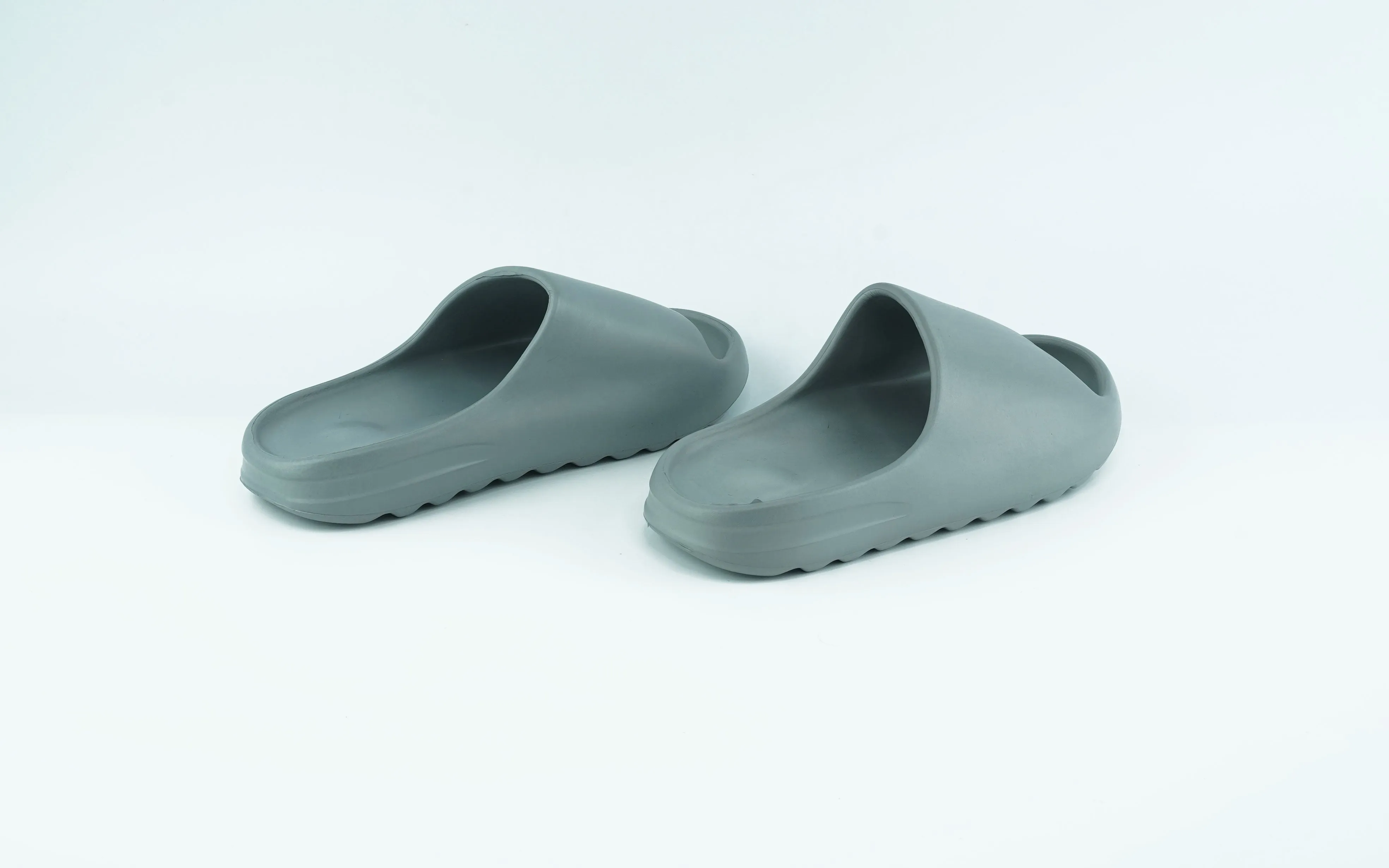 Eva casual slides for men in grey