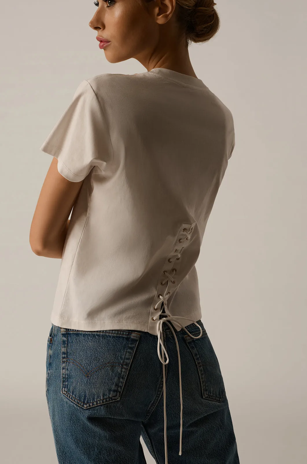 LACE-UP T-SHIRT