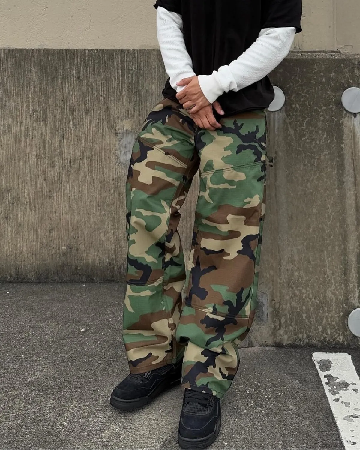 Men's Baggy Camo Cargo Pants Casual Relaxed Fit Wide Leg Straight Trousers Zipper Hip Hop Pants with Multi Pockets