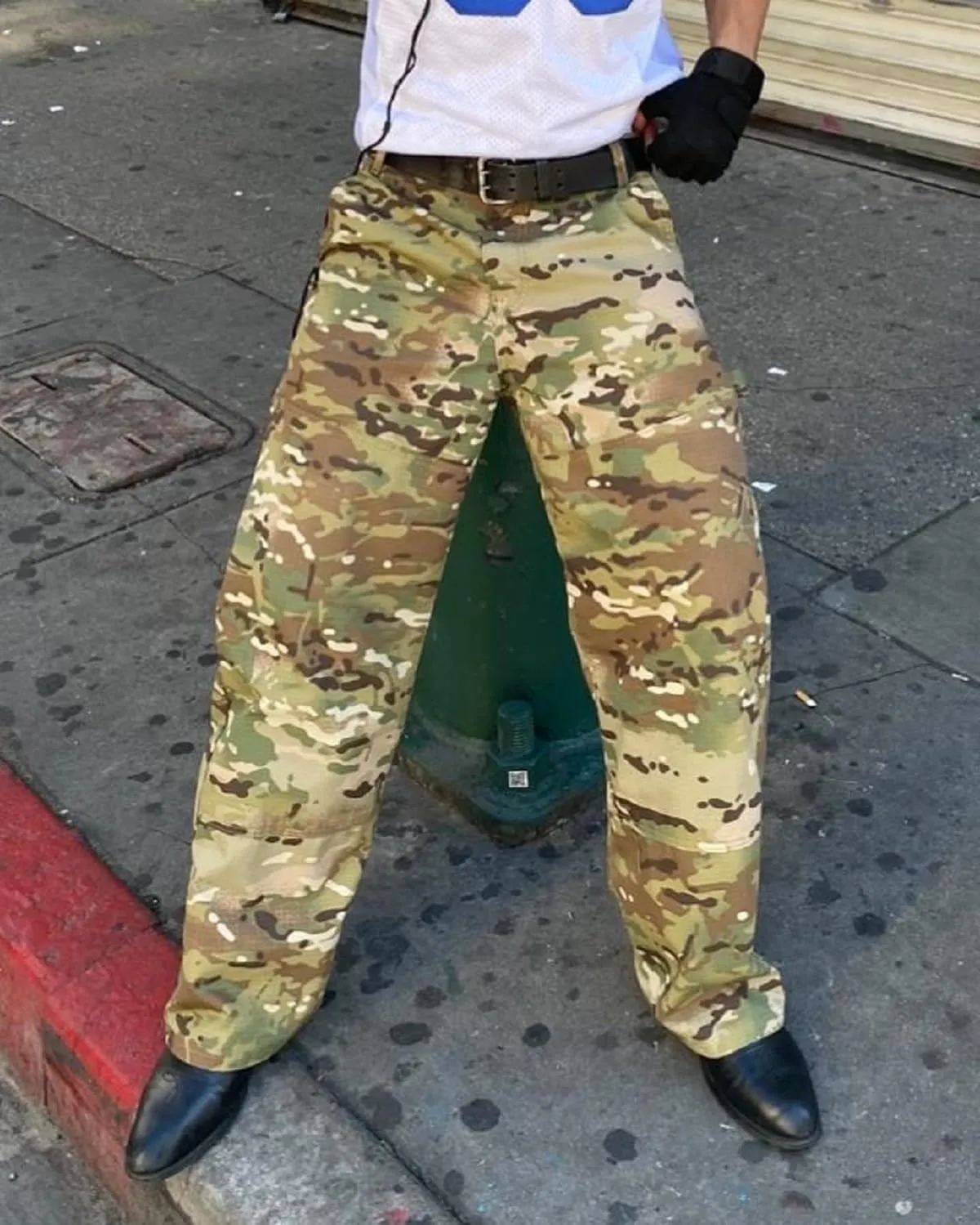Men's Baggy Camo Cargo Pants Casual Relaxed Fit Wide Leg Straight Trousers Zipper Hip Hop Pants with Multi Pockets