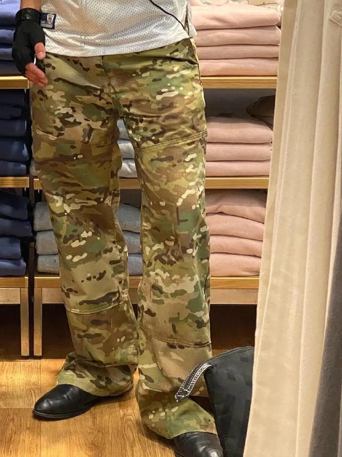 Men's Baggy Camo Cargo Pants Casual Relaxed Fit Wide Leg Straight Trousers Zipper Hip Hop Pants with Multi Pockets