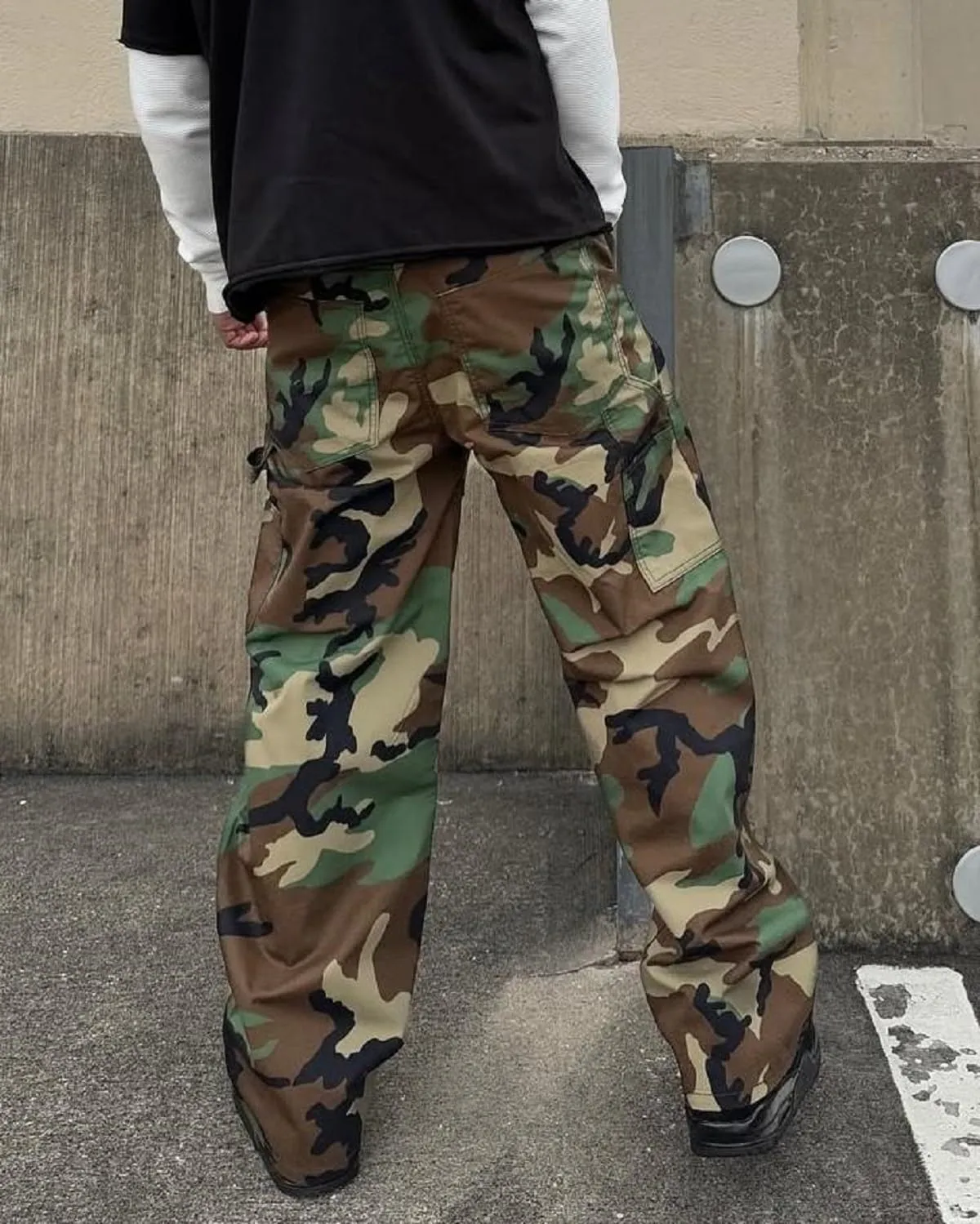 Men's Baggy Camo Cargo Pants Casual Relaxed Fit Wide Leg Straight Trousers Zipper Hip Hop Pants with Multi Pockets